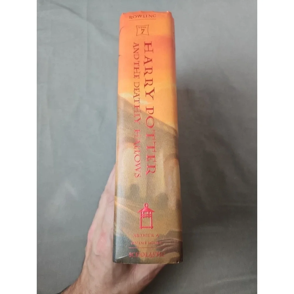 Harry Potter and the Deathly Hallows 1st Edition book‎ First Printing 759 pages